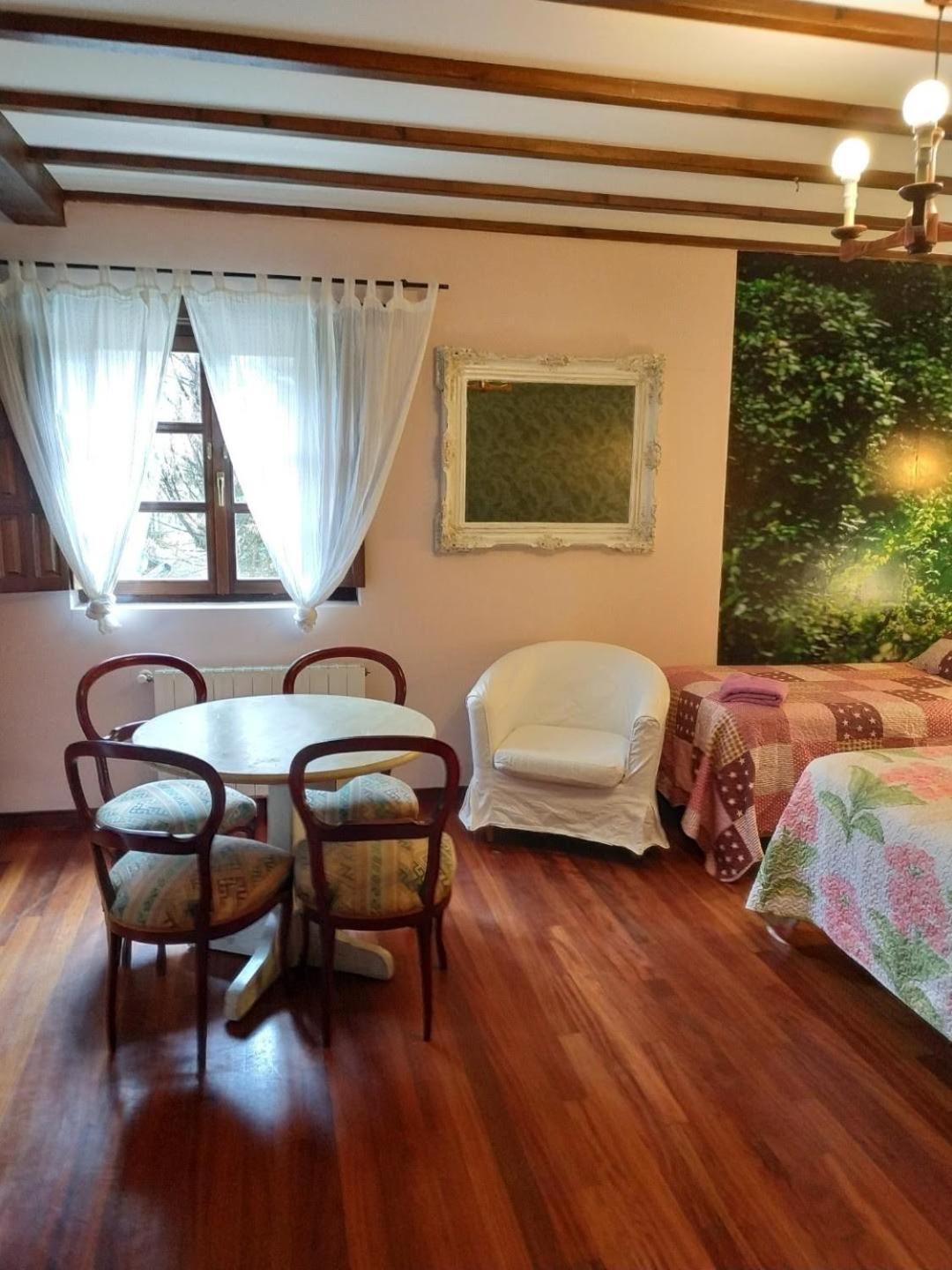 Pension Alfoz De Rondiella Pineres Екстер'єр фото
